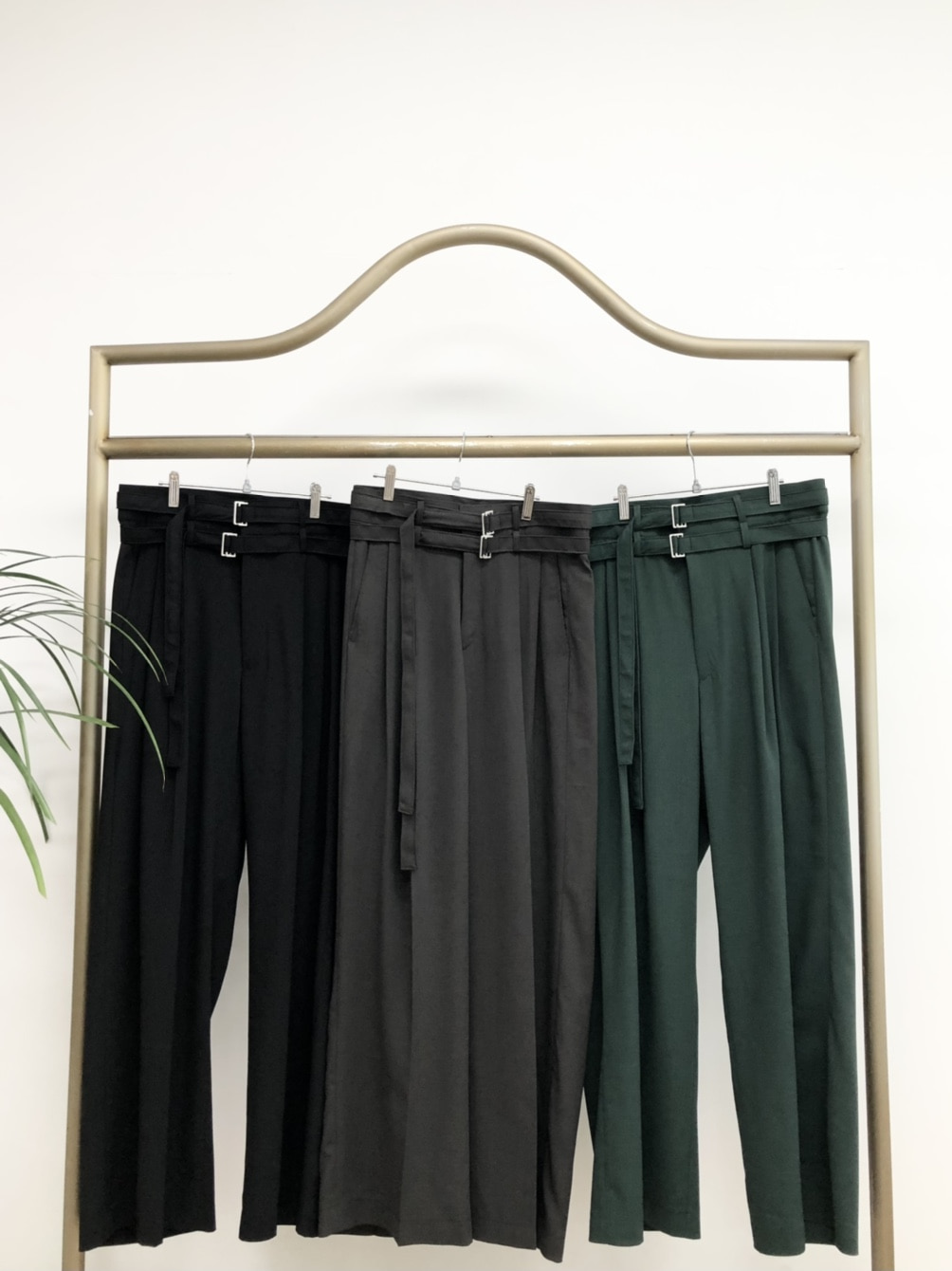 New select) 3 Color Twice Belt Detail Loose Fit High Waist Slacks (black/charcoal/green)