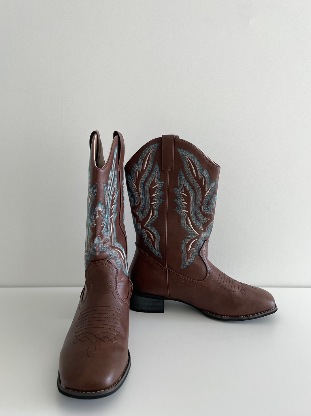select) Brown Blue Embroidery Detail Western Boots