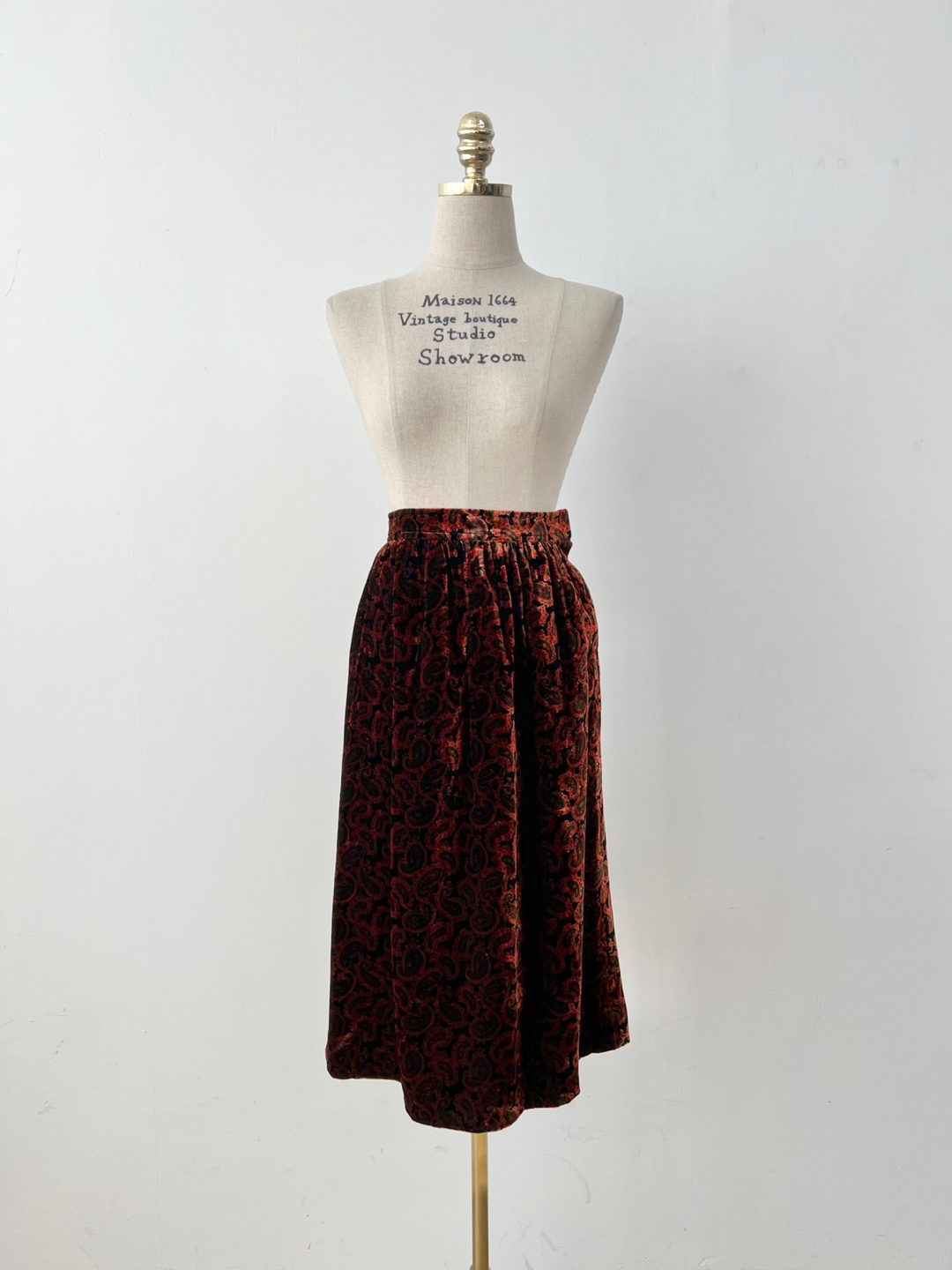 Ungaro Black Orange Paisley Velvet Skirt [23inch]