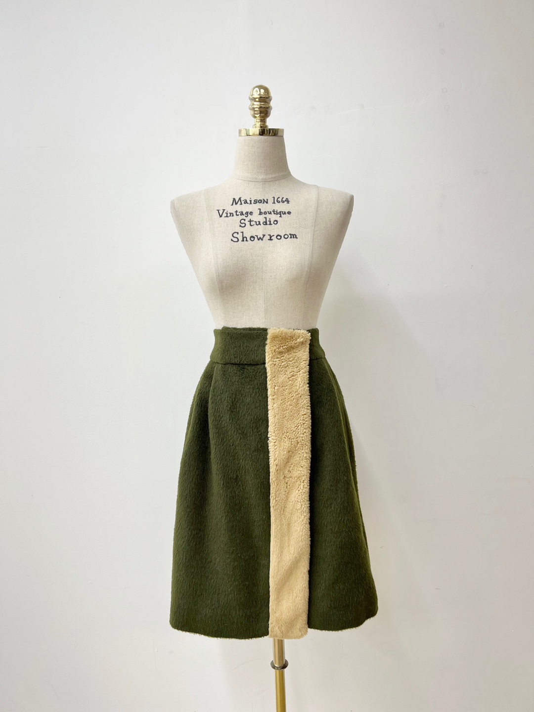 Dark Green Beige Fur Wrap Skirt [25-28 inch]