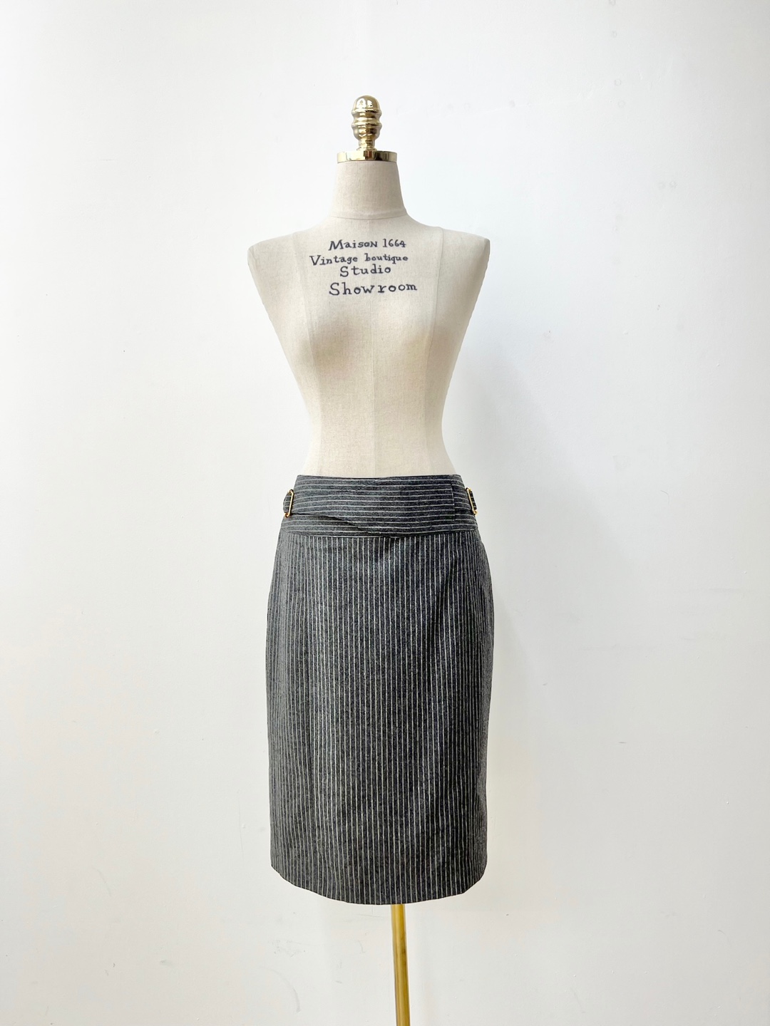 Joseph Gold Buckle Back Pockets Gray Striped Skirt [29inch]