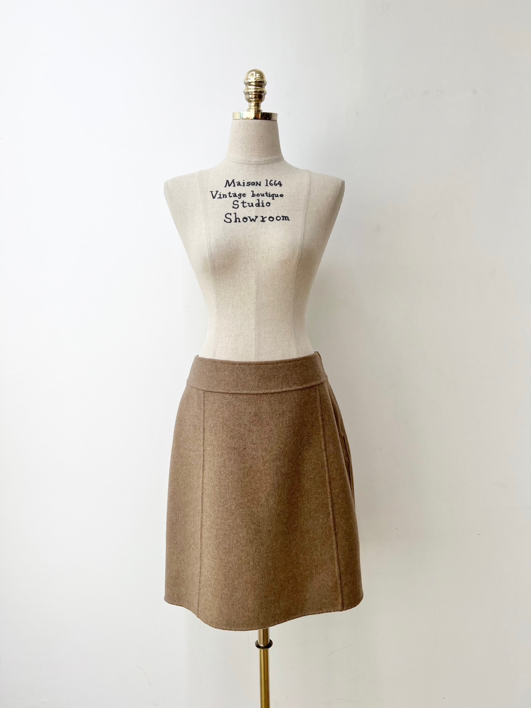 MaxMara light brown line wool skirt [29inch]