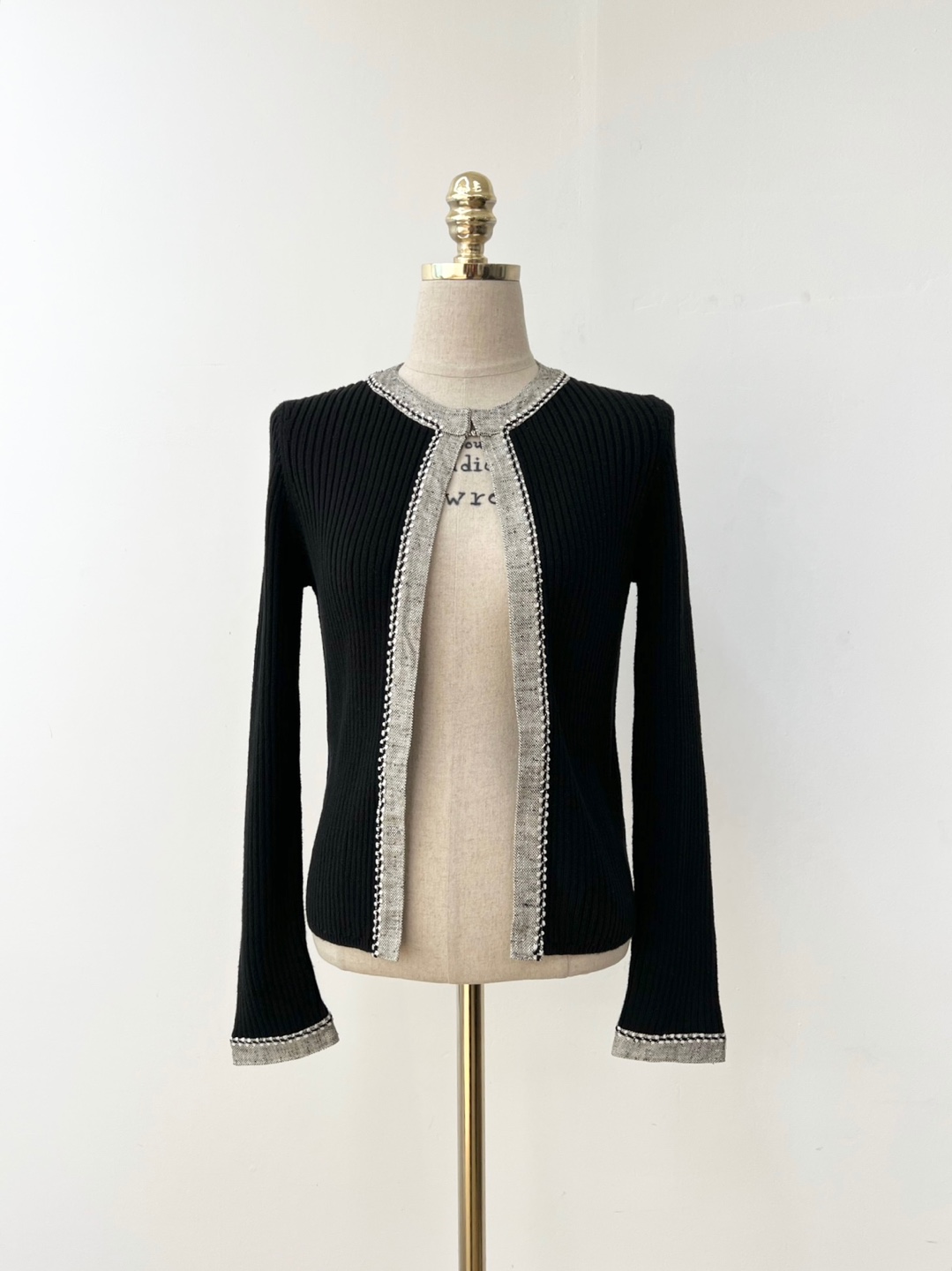 Keith black and white bow piping cardigan