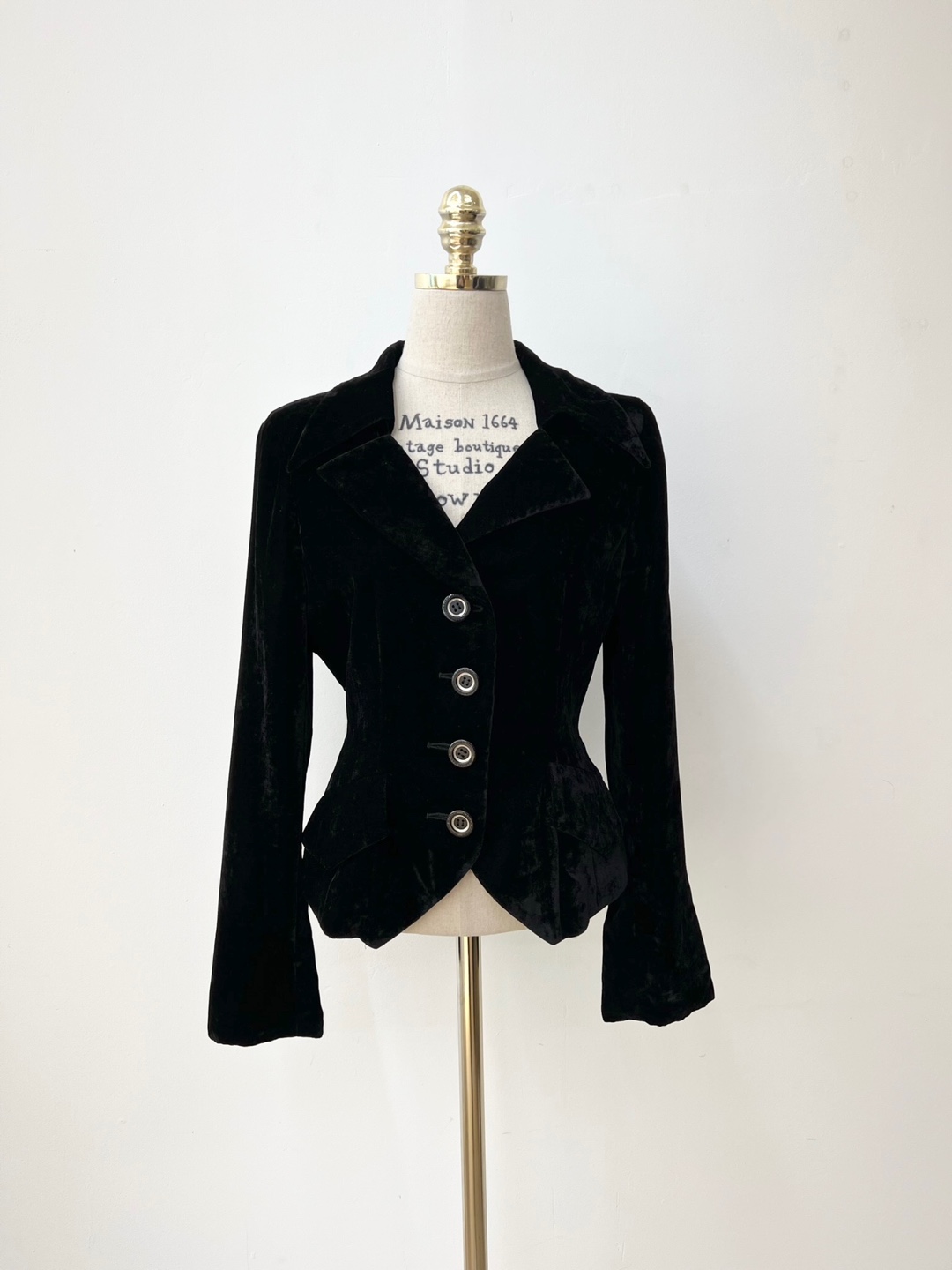 Mariah Black Velvet Big Button Sleeve Slit Cropped Jacket