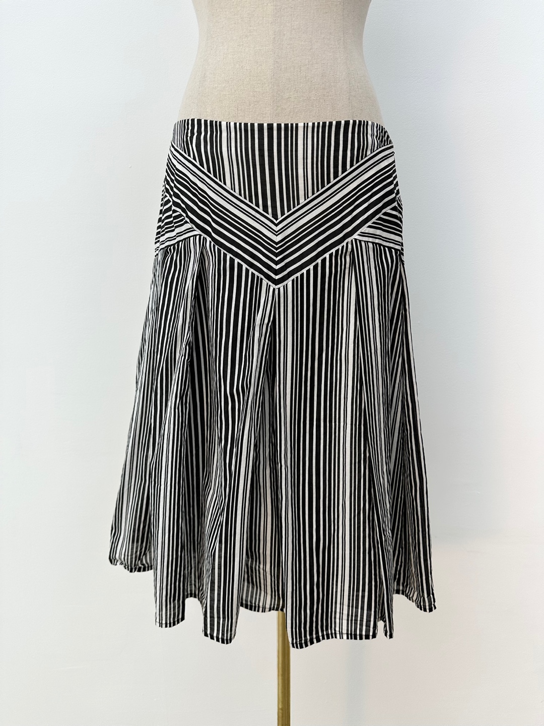 Laura Ashley Striped cotton Skirt(29-30inch)