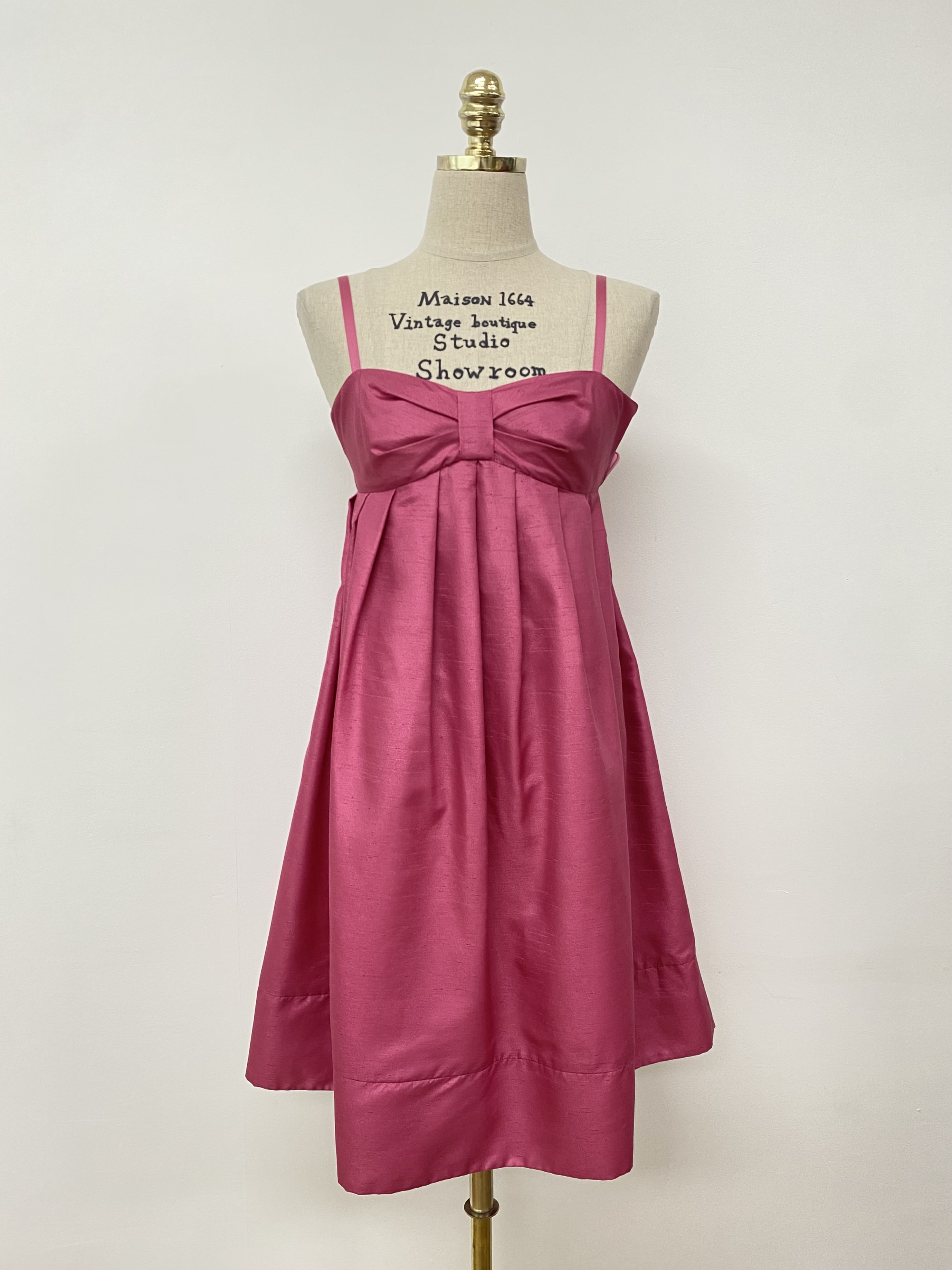 Pink chest ribbon shirring dress