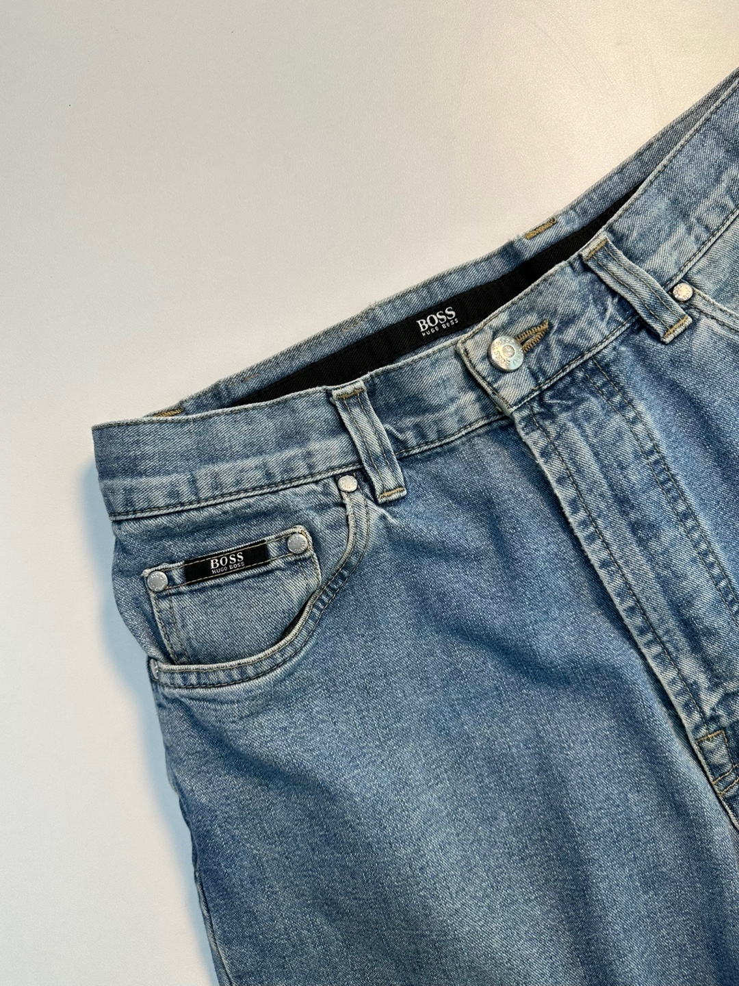 Hugo Boss denim pants (made in italy)[34-35inch]