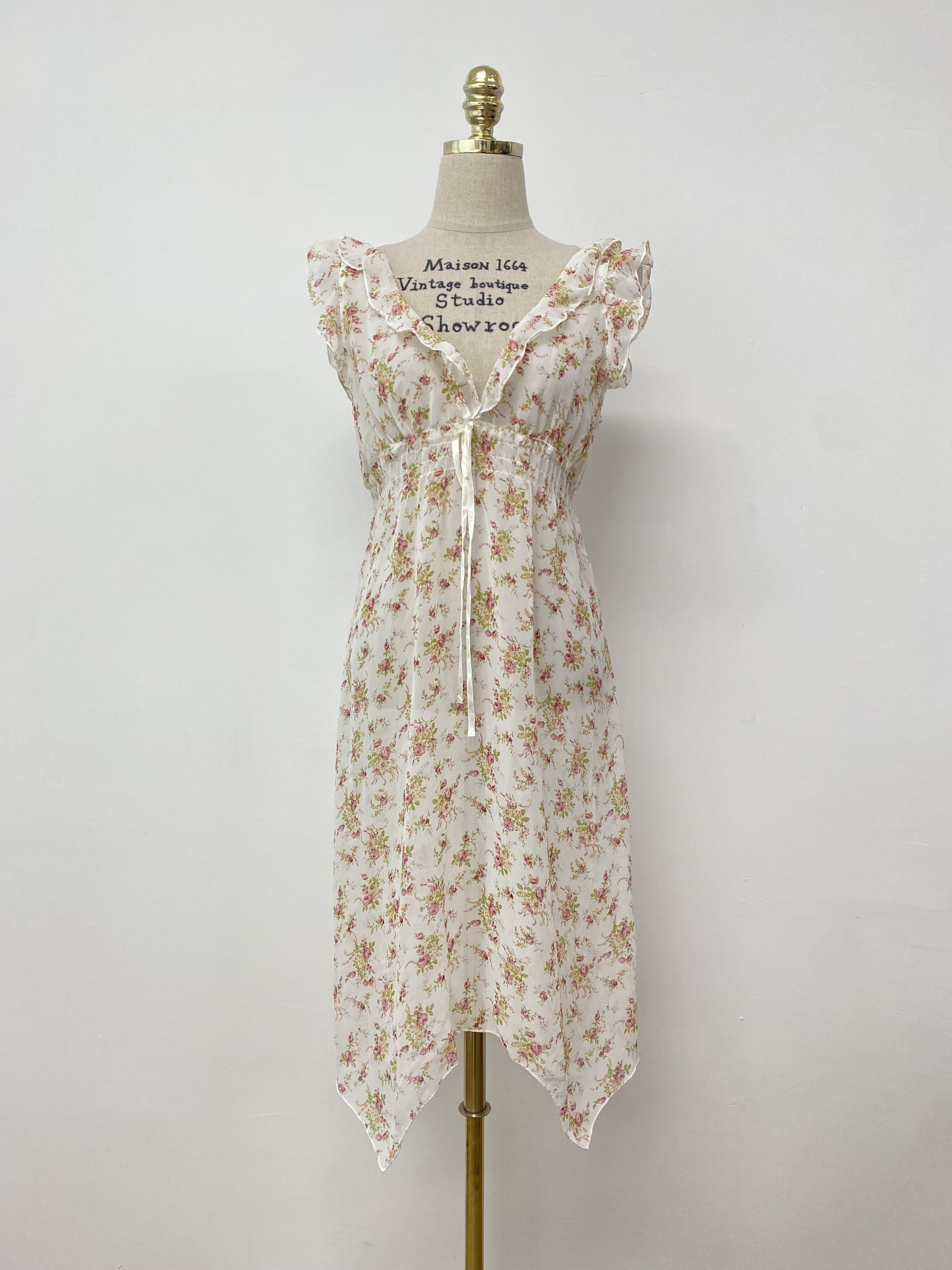 See-through flower pattern sleeveless dress
