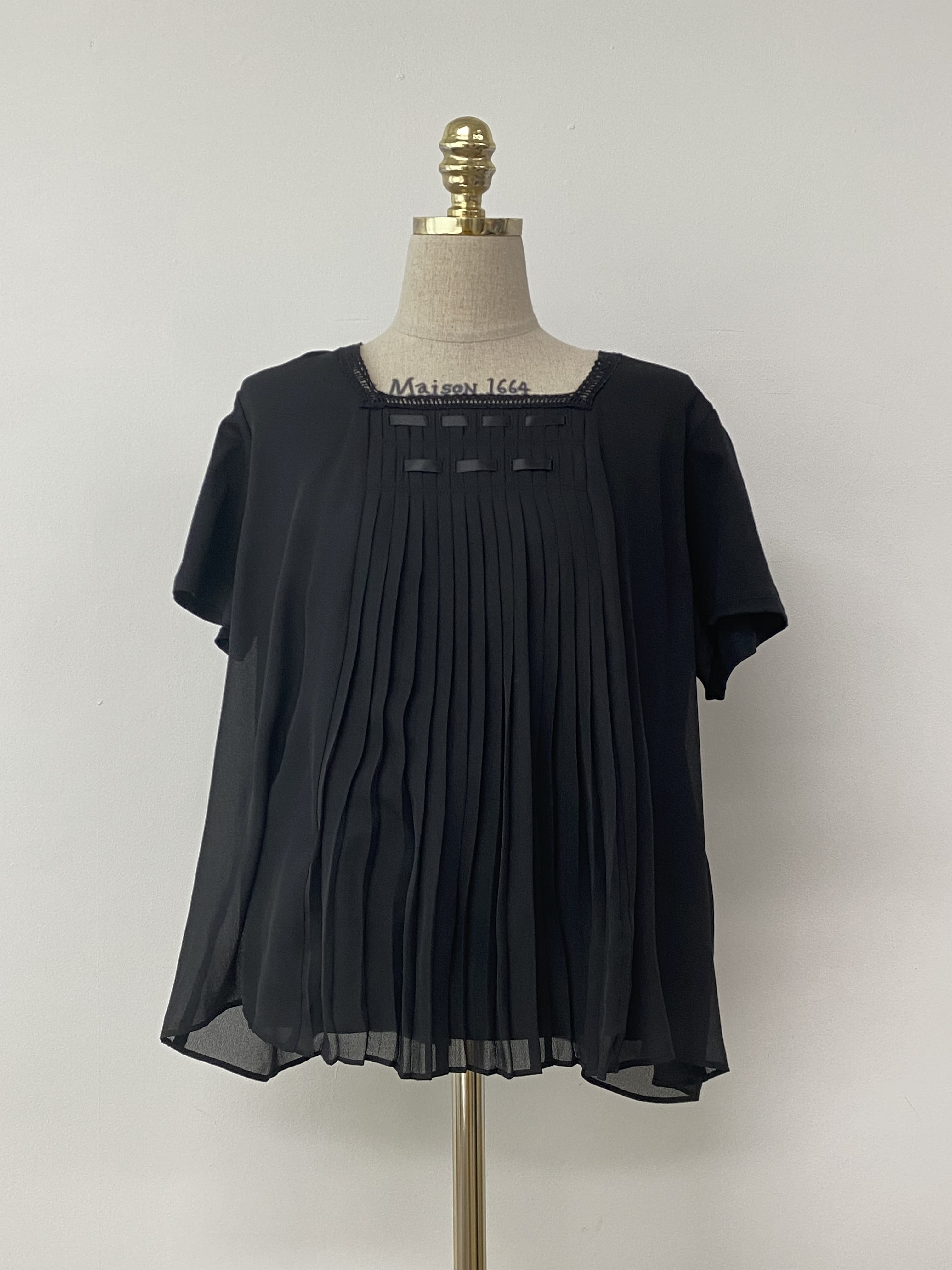 ruched front square neck top