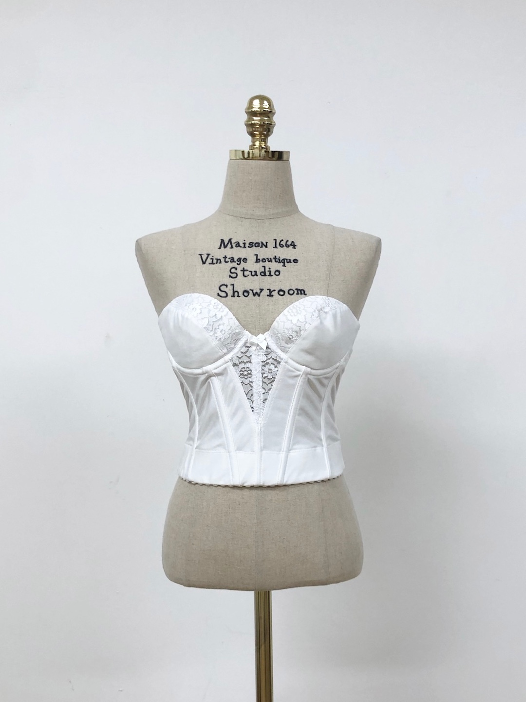 White lace point corset top 80 A