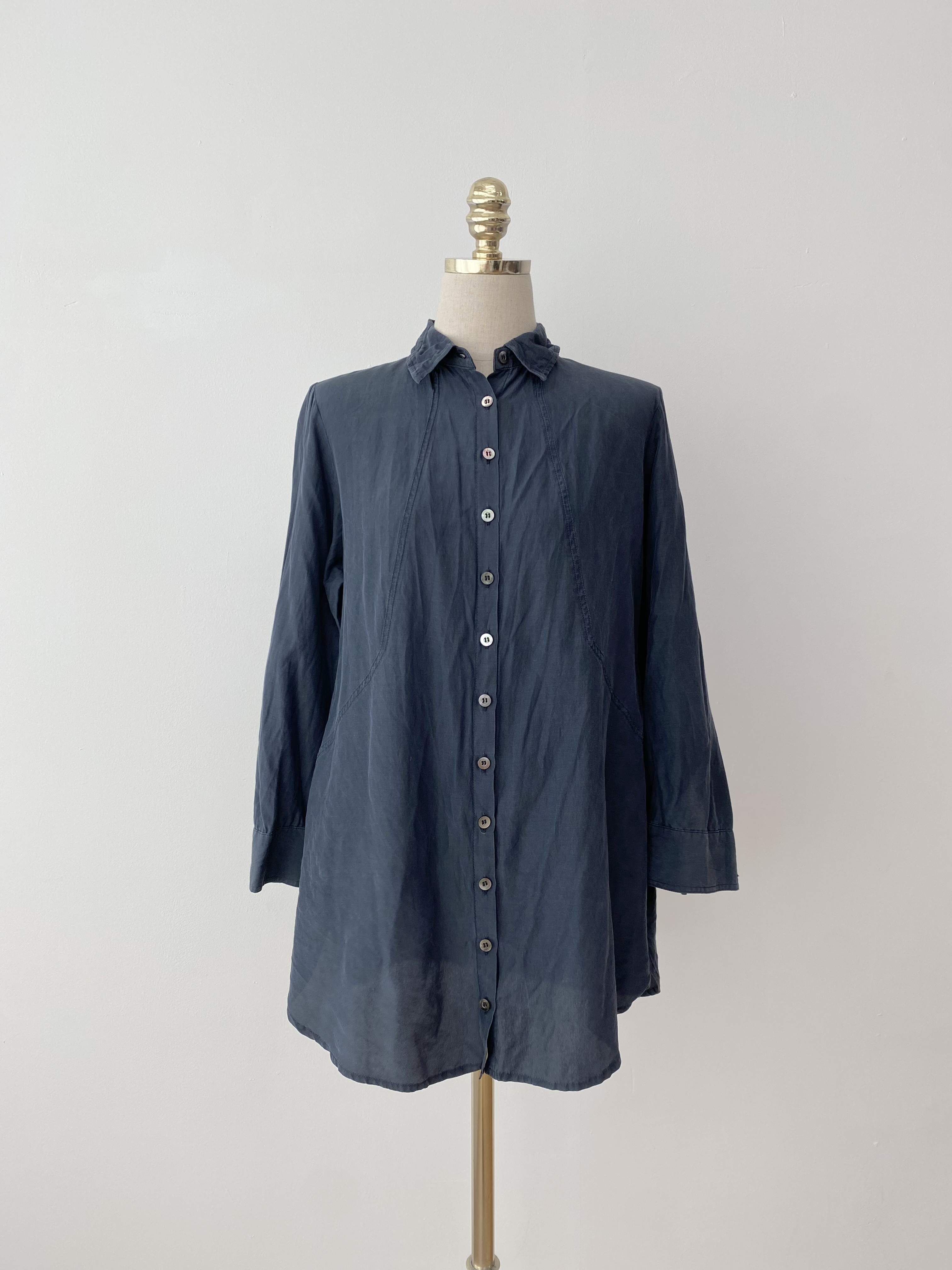 Navy wire collar silk cotton button shirt