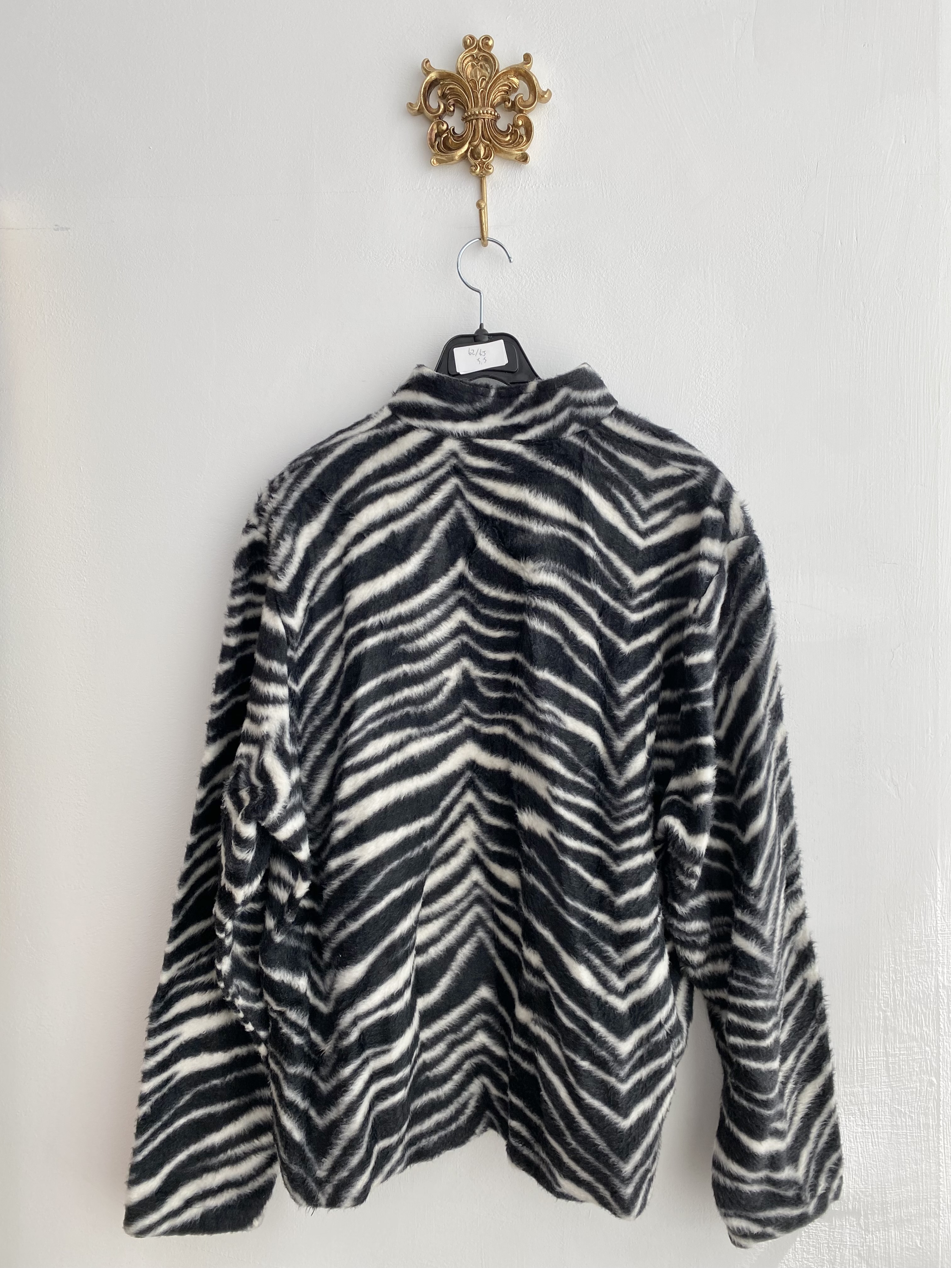 Black zebra pattern back zipper knit