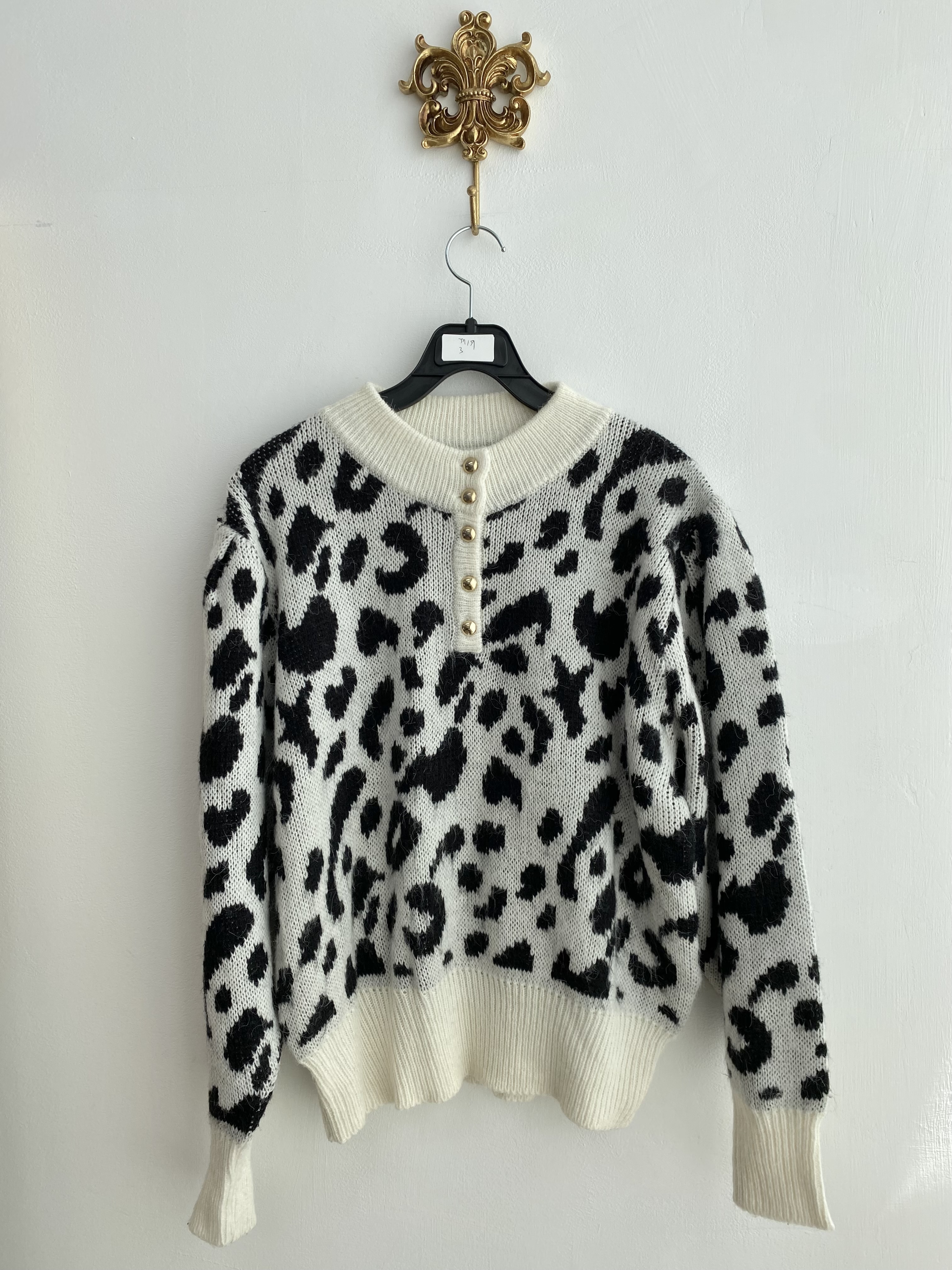 Ivory black milk cow pattern button knit