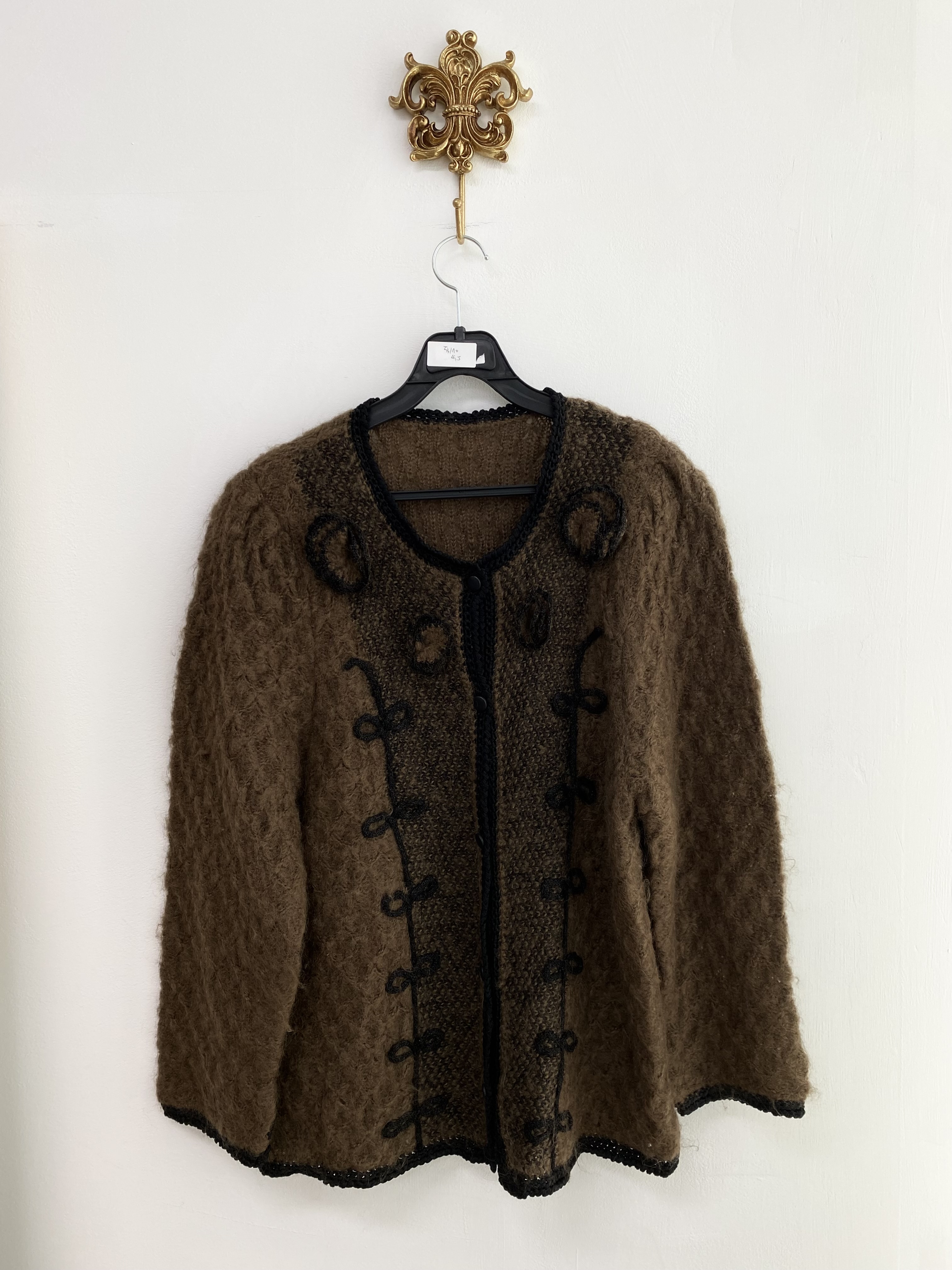 Brown black corsage button knit cardigan