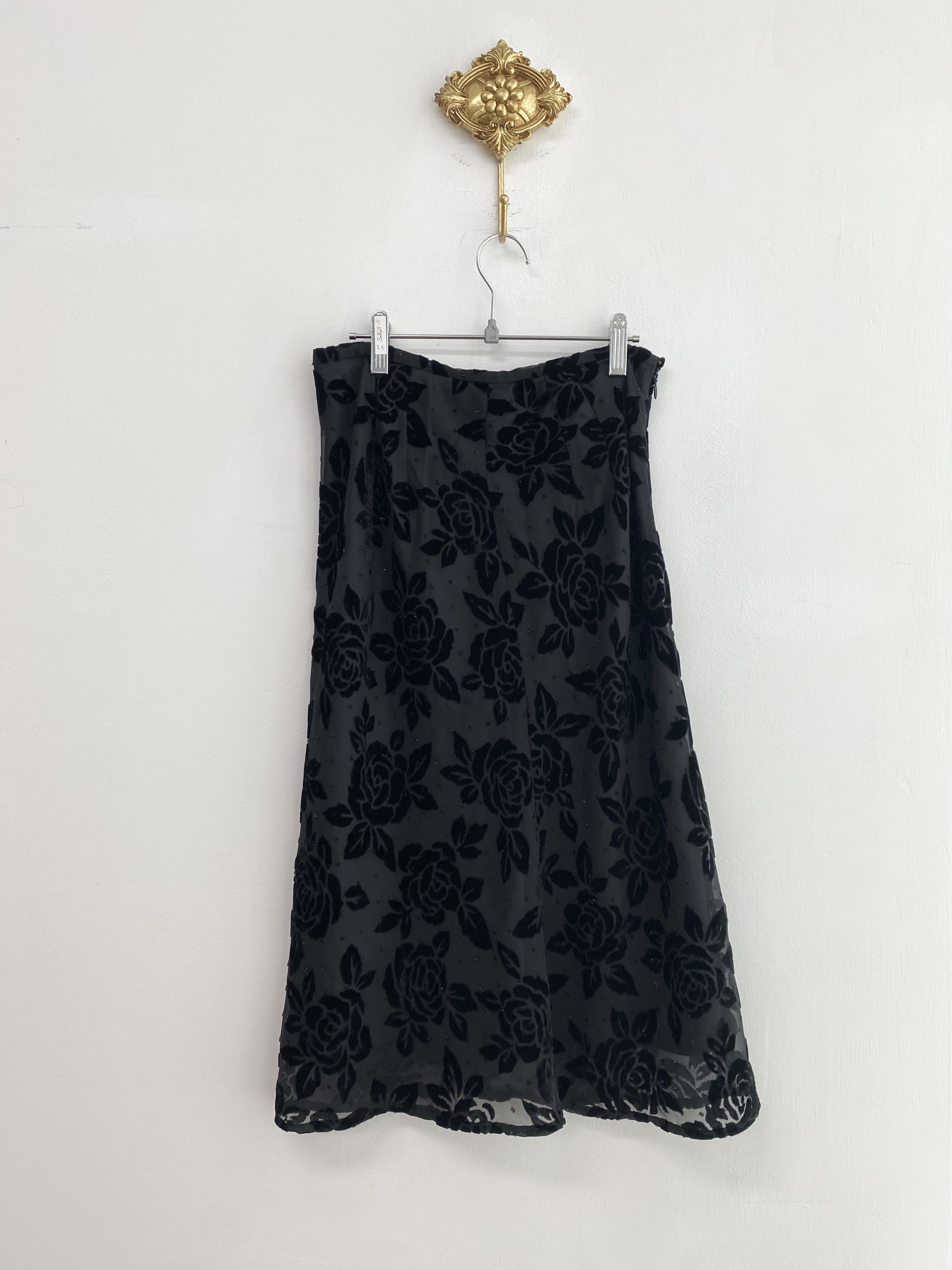Grey black emboss rose pattern mid skirt