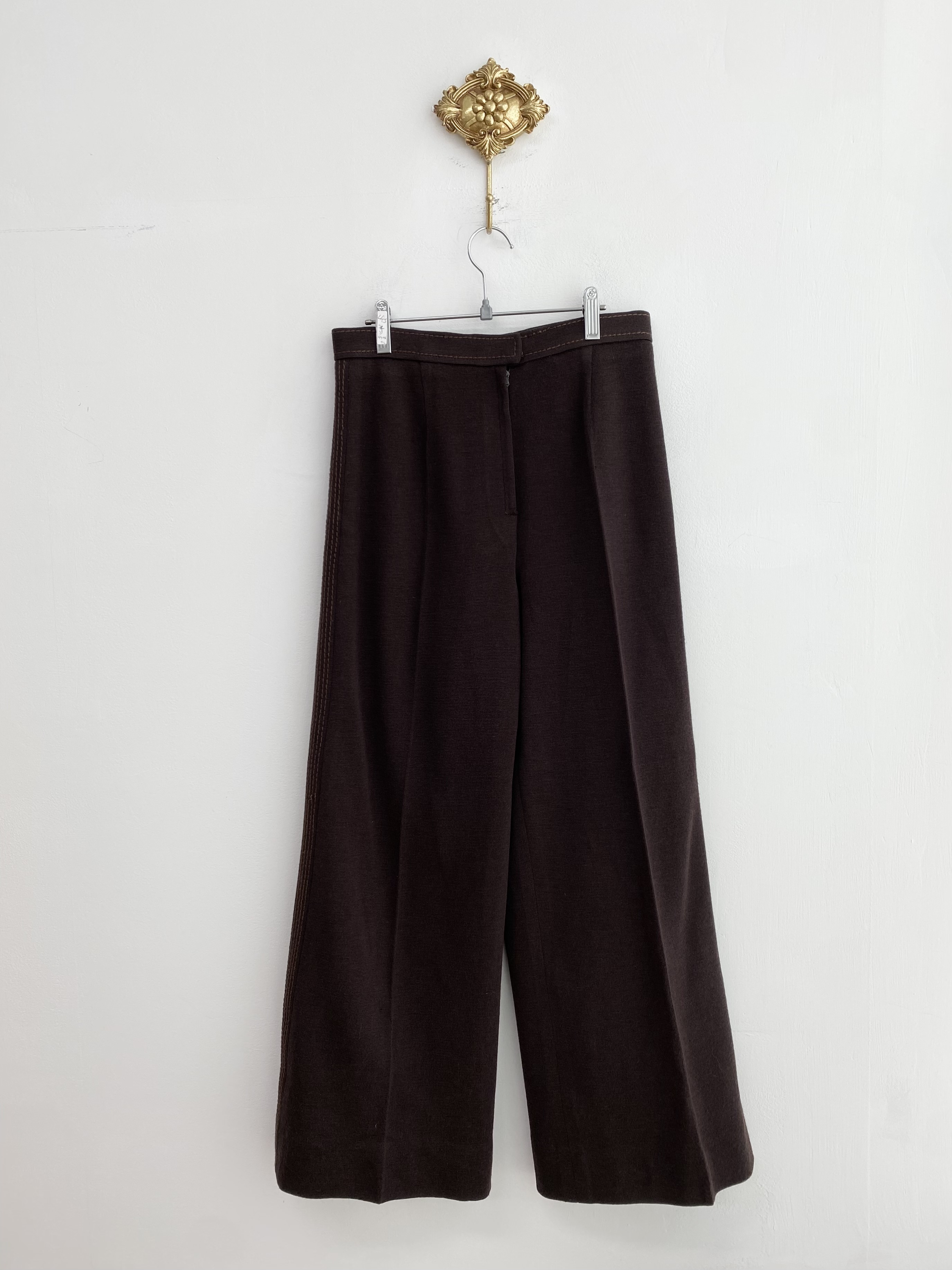Brown stitch line wool knit long pants