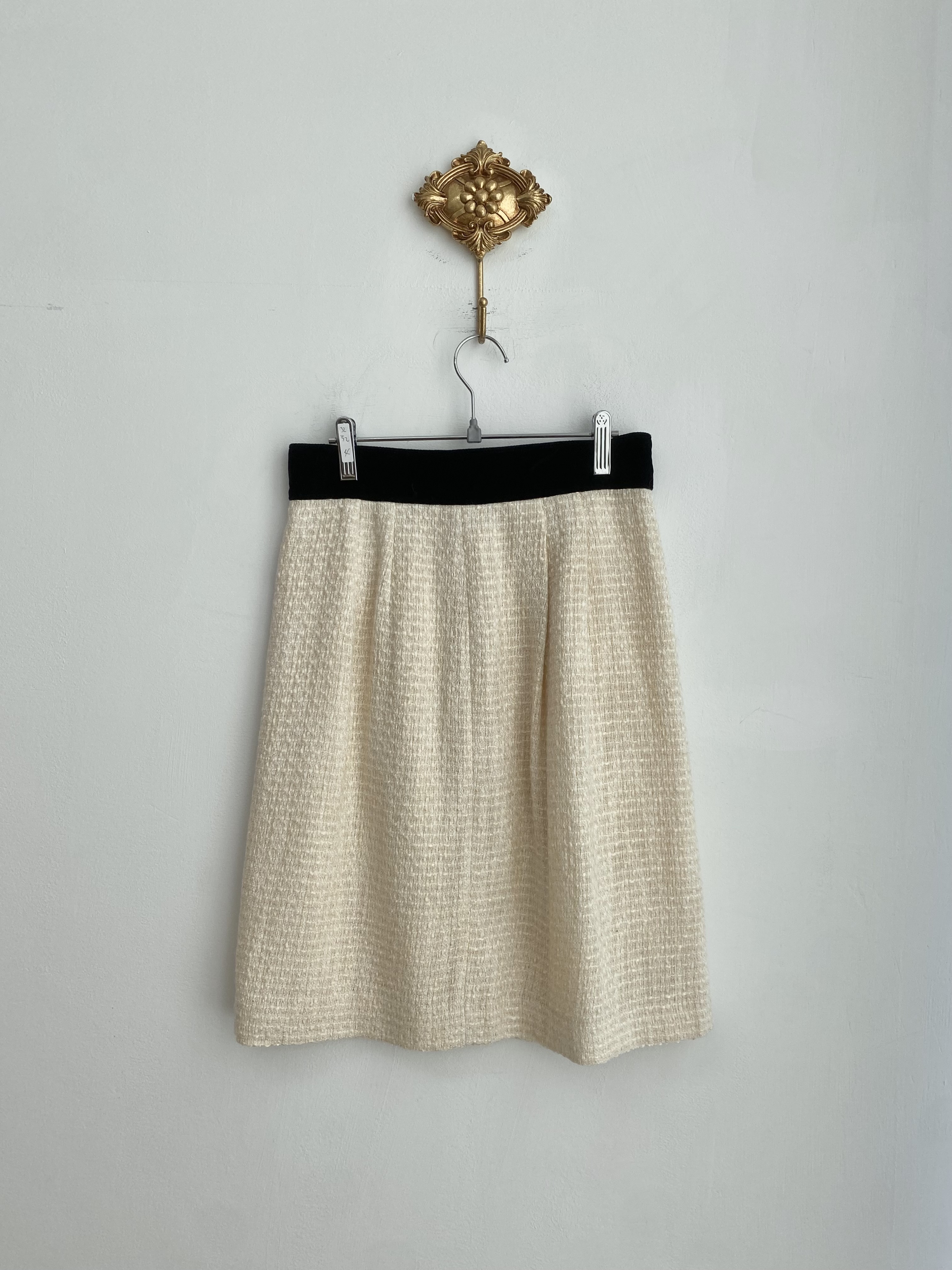 Ivory glittery black velvet waist band skirt
