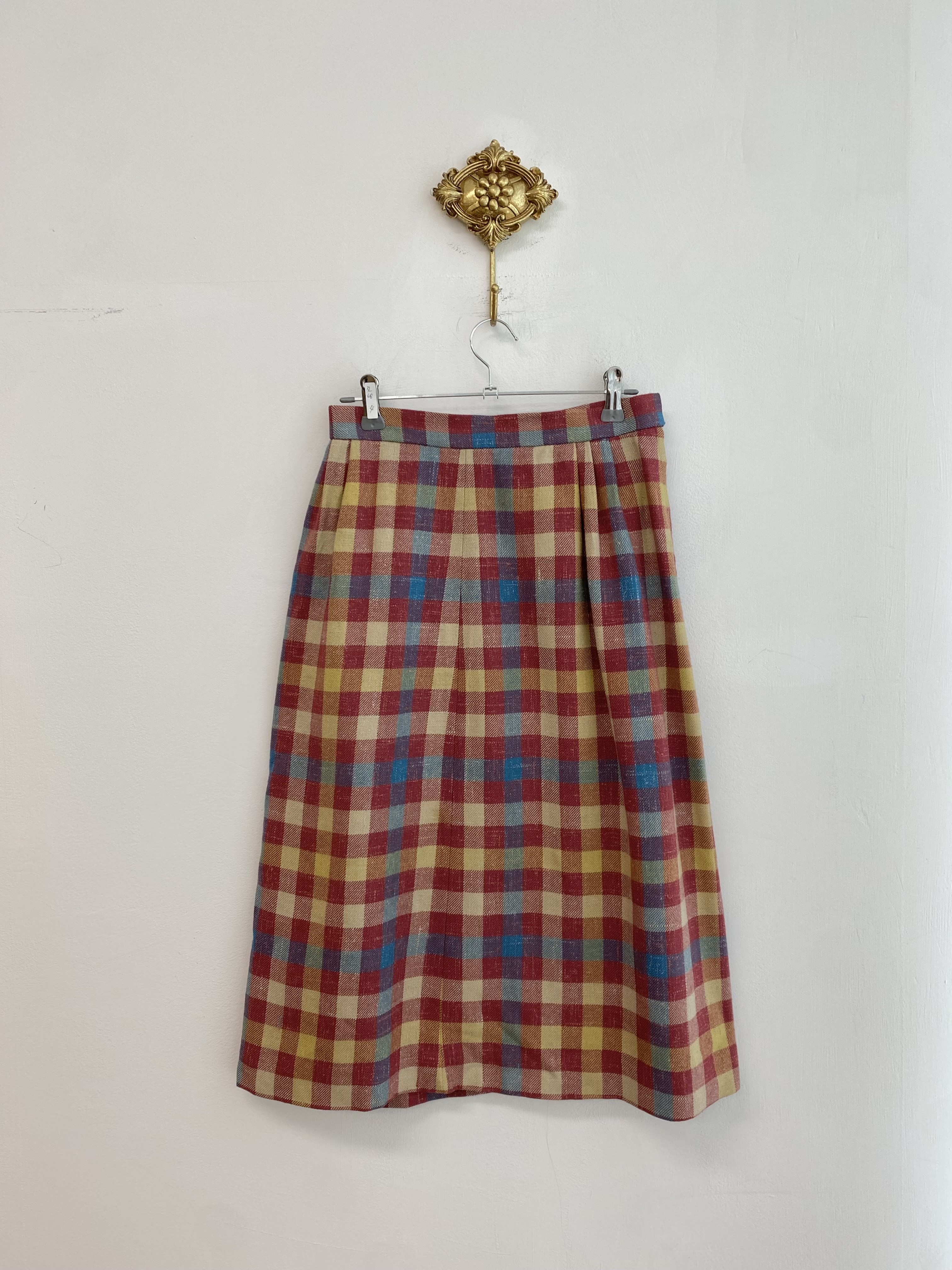 Red color mix check pattern mid long skirt