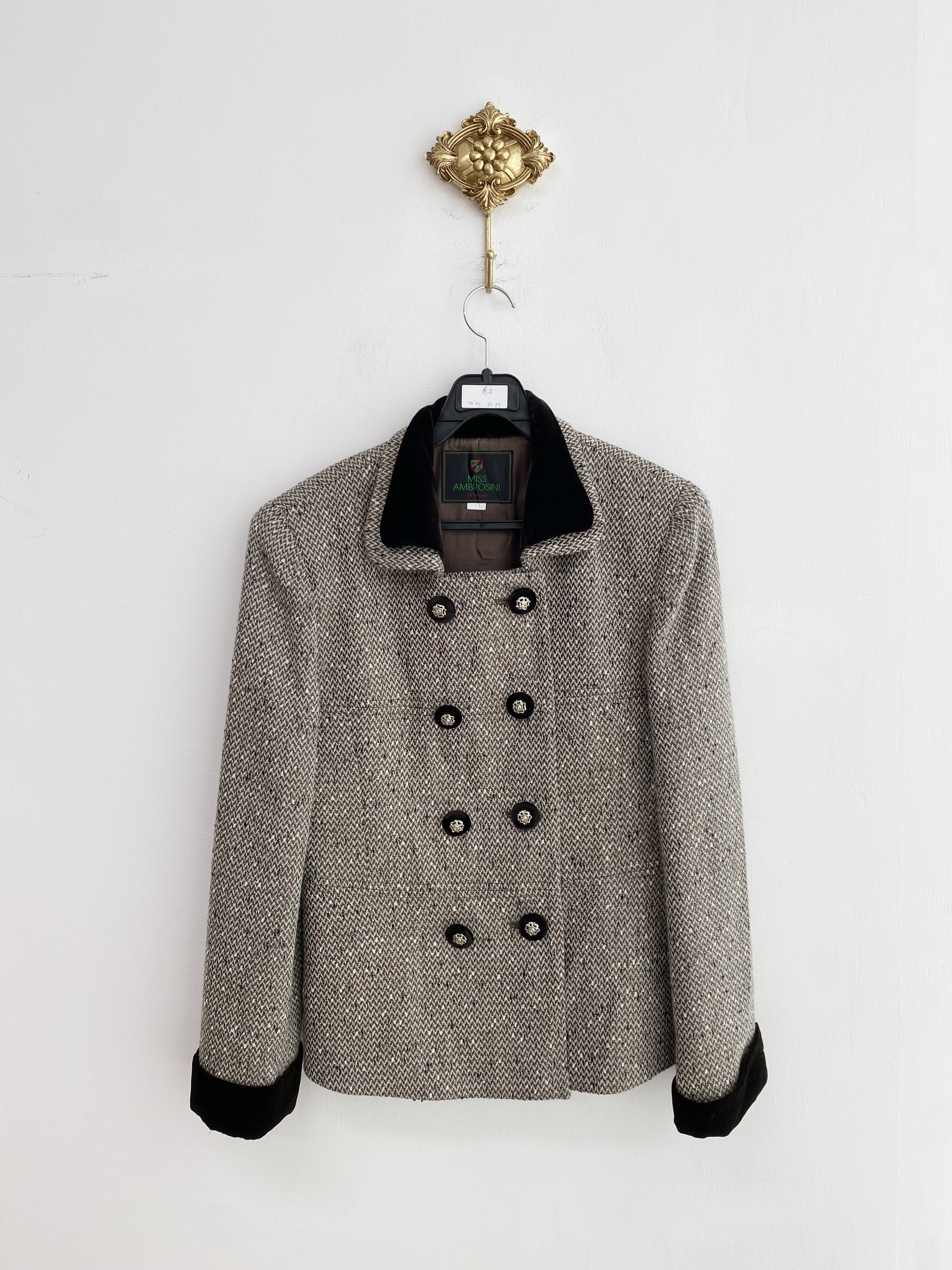 Brown velvet point pattern double wool jacket