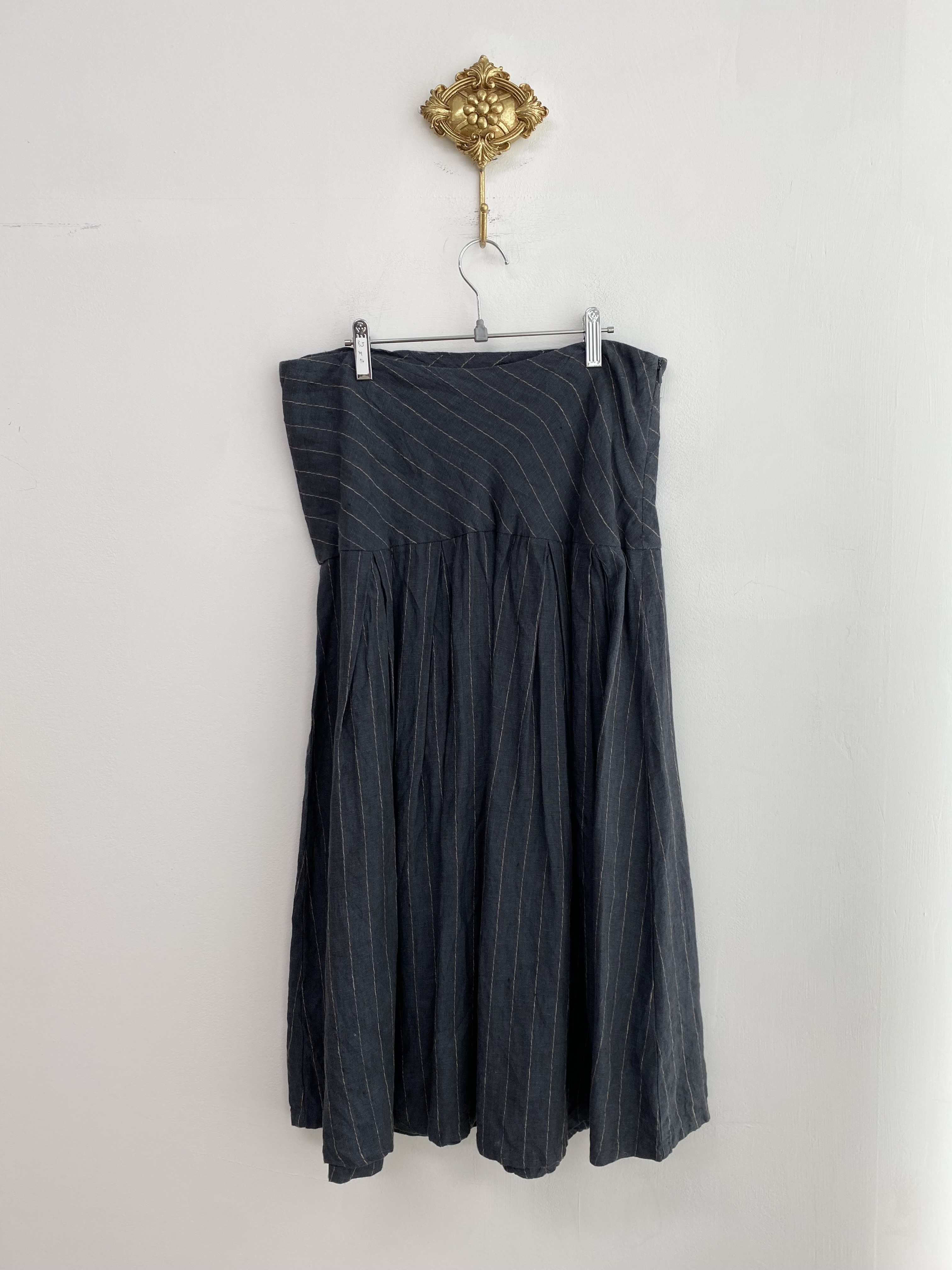 Navy stripe pattern pleated linen long skirt