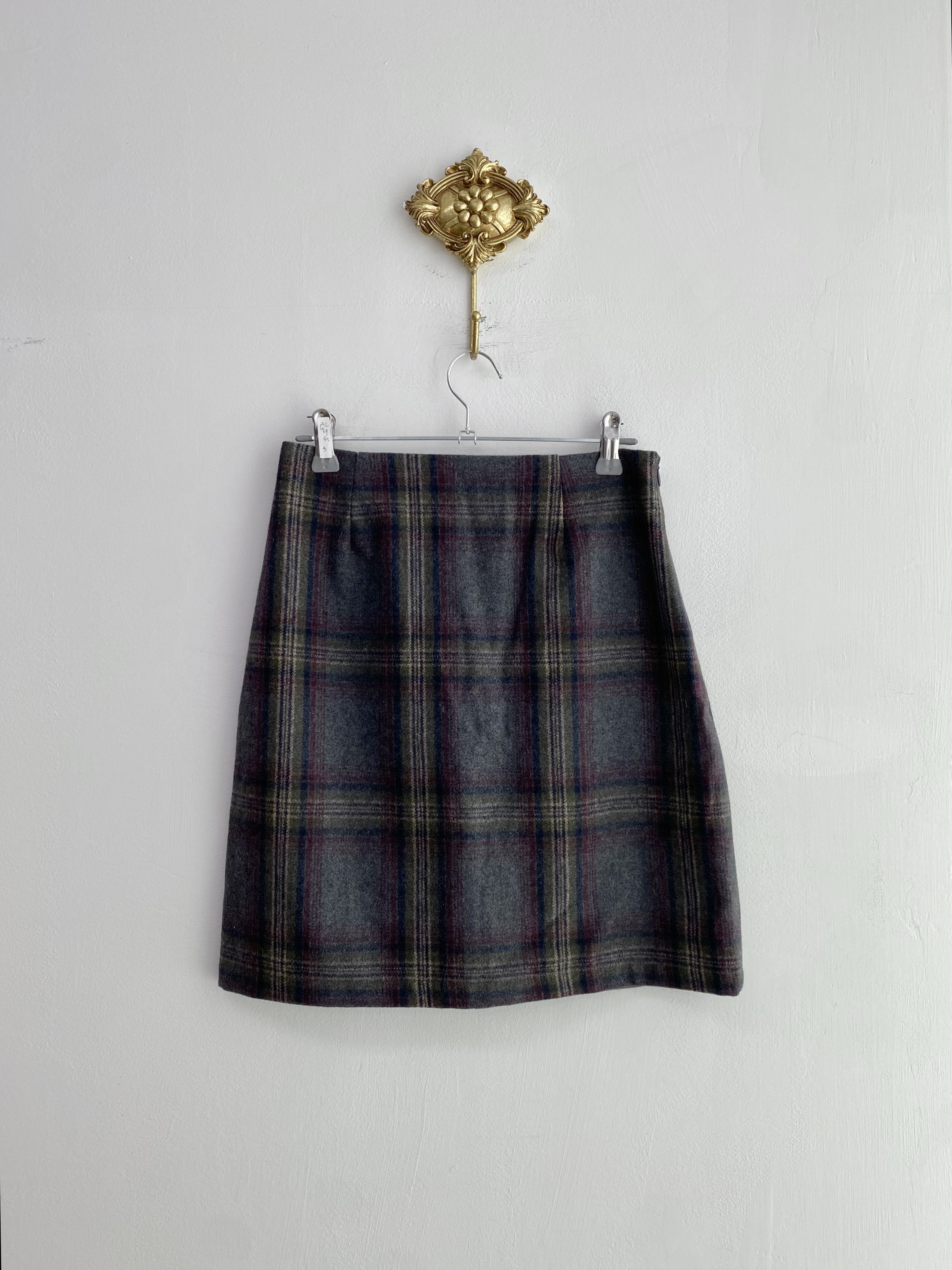 Grey check pattern wool short skirt