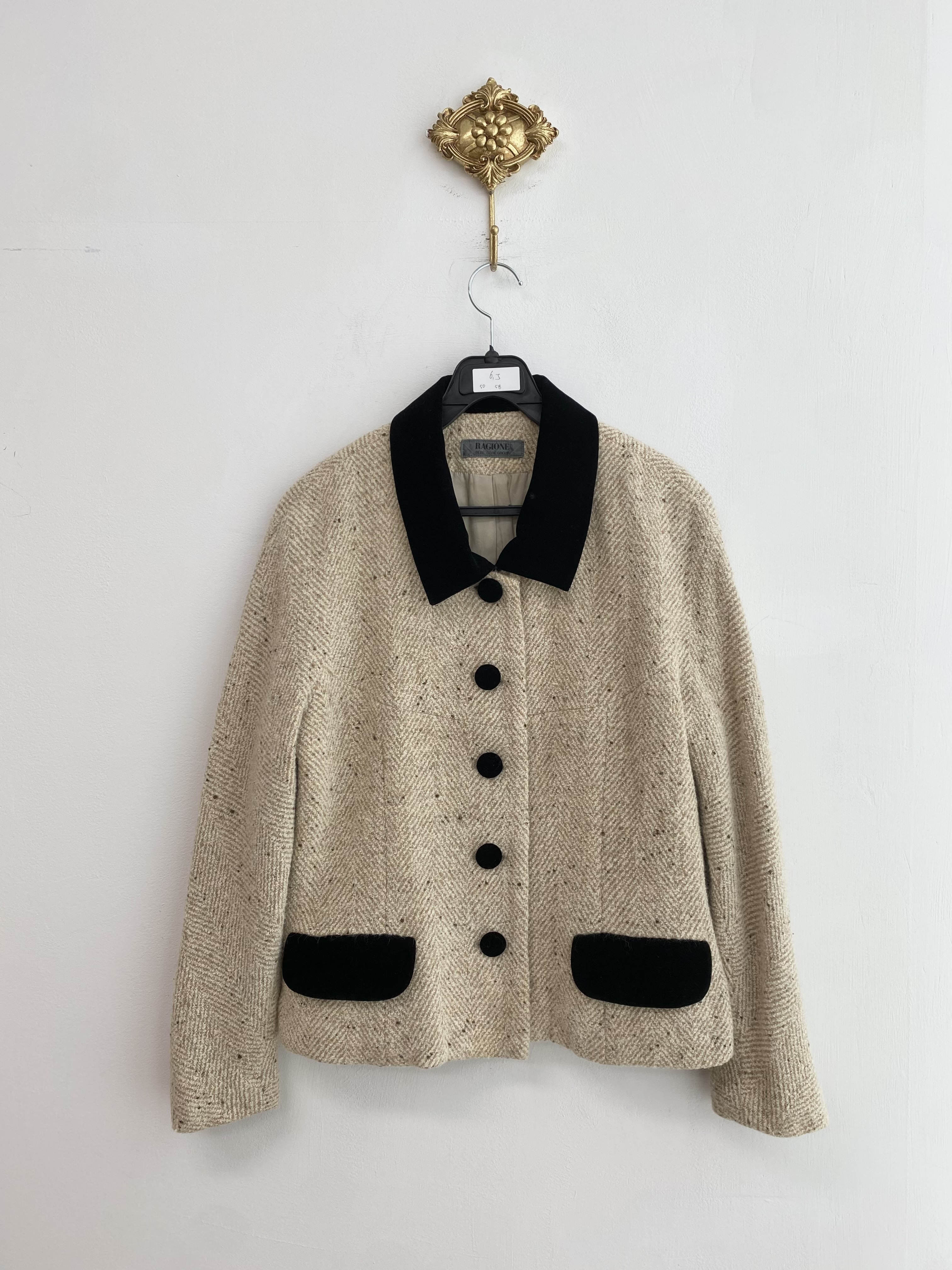 Light beige black velvet point wool mix jacket