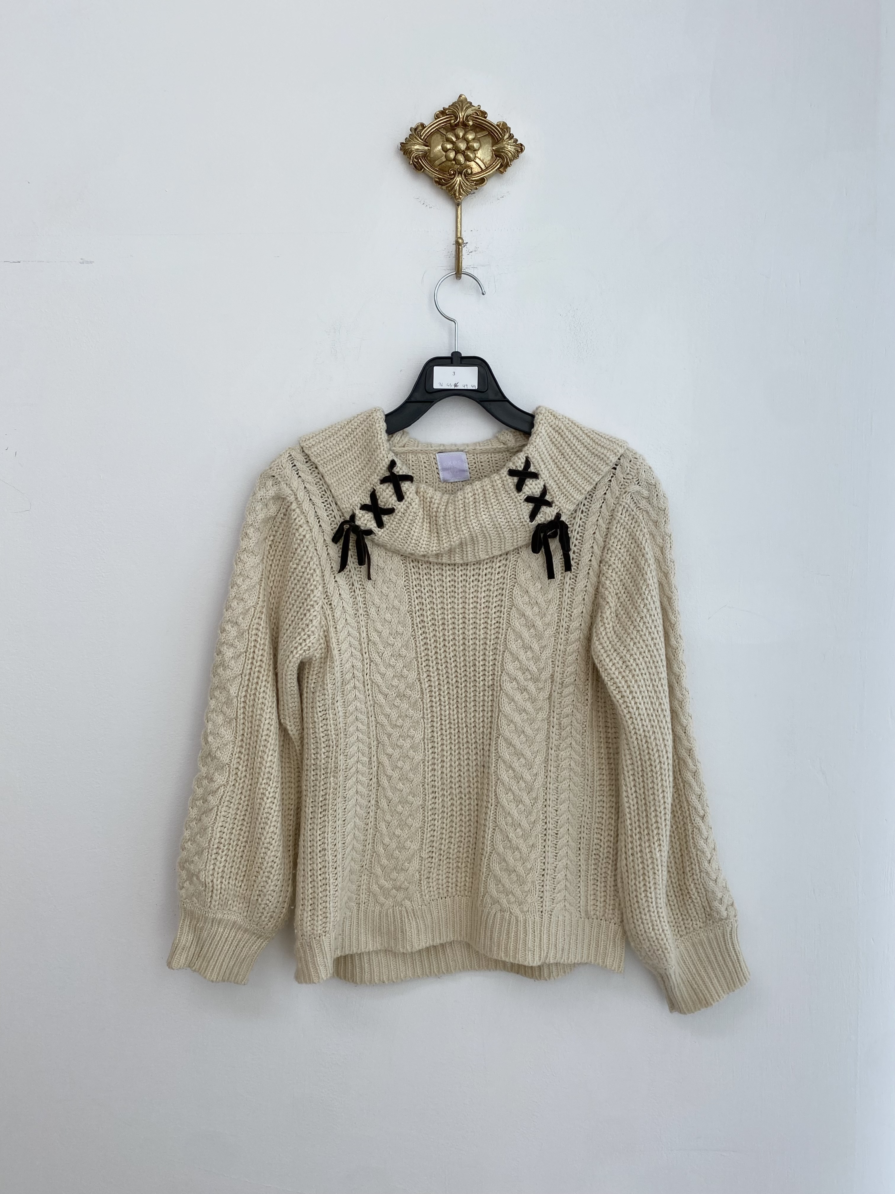 Ivory brown velvet ribbon point soft knit