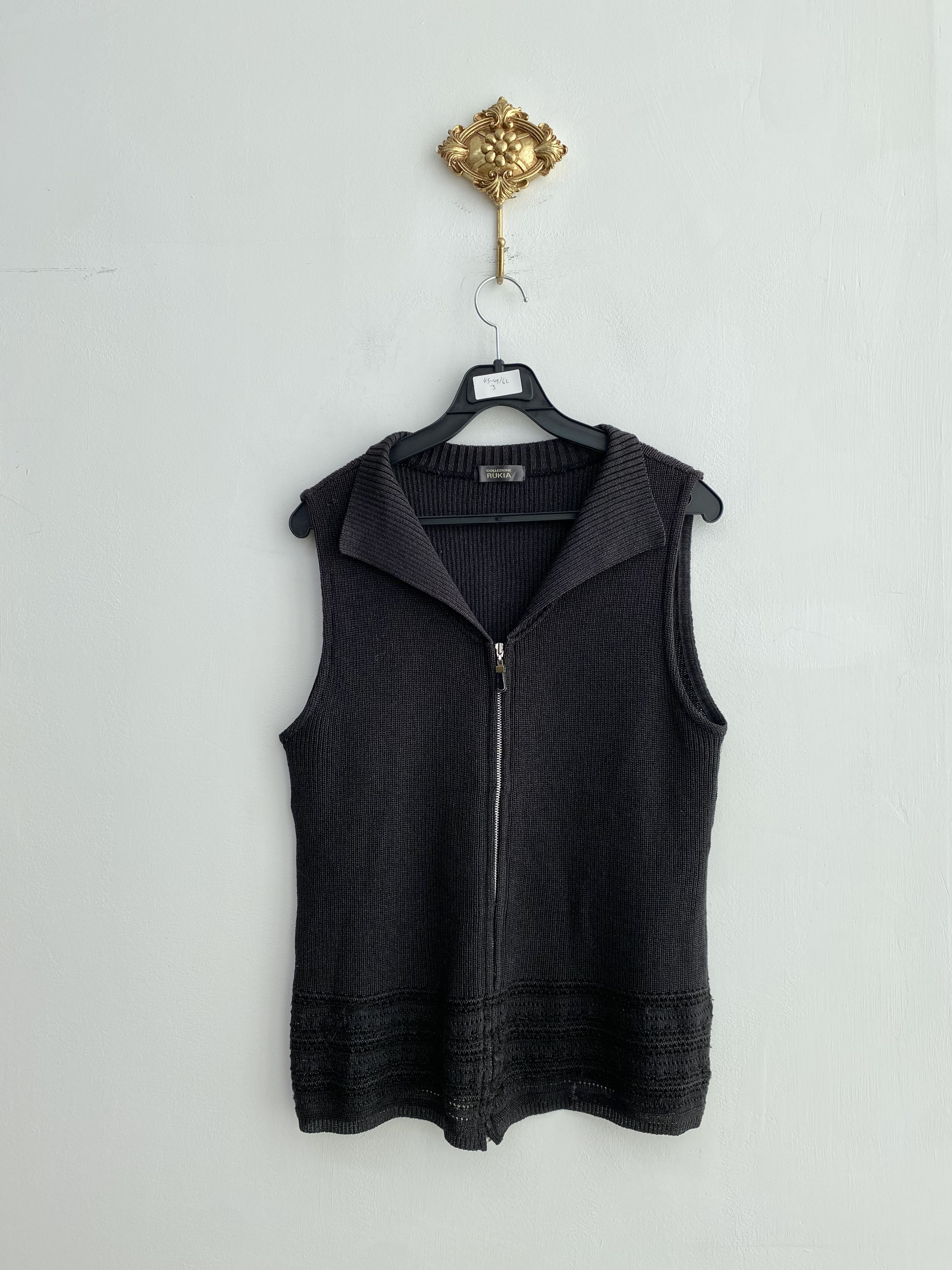 Dark brown glittery lace point sleeveless zip-up vest