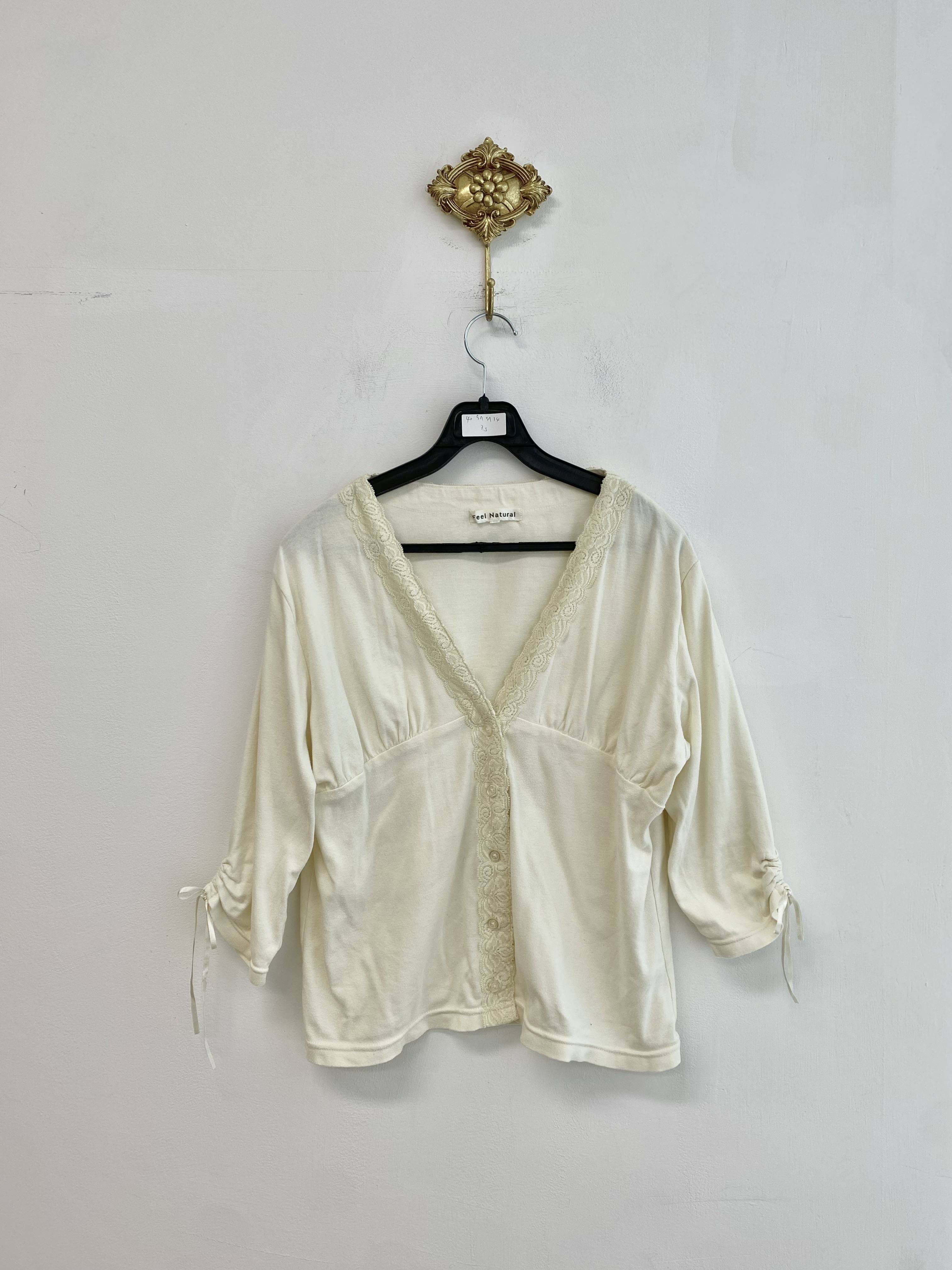 Ivory beige lace point cotton cardigan