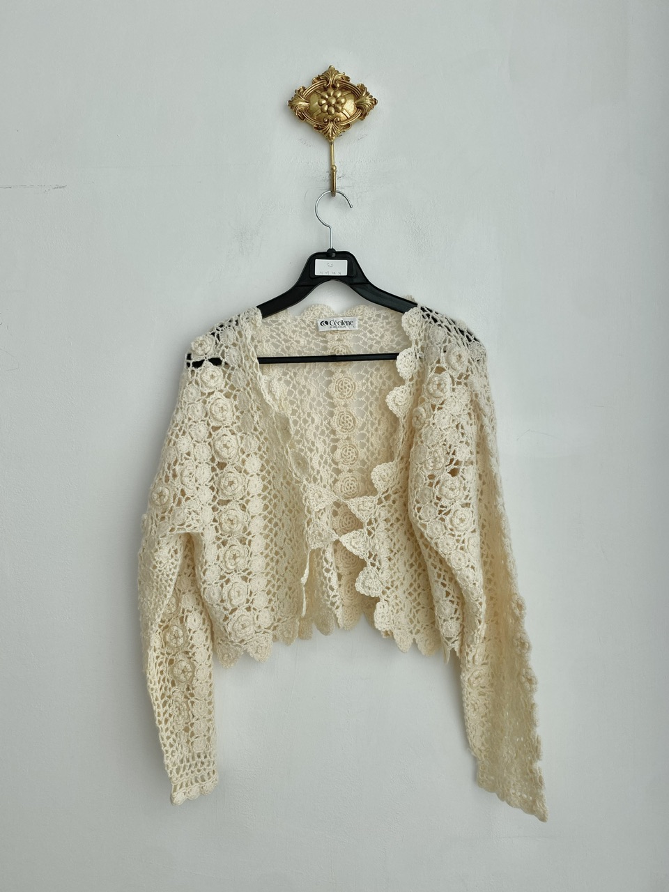 Ivory pattern short wool knit cardigan
